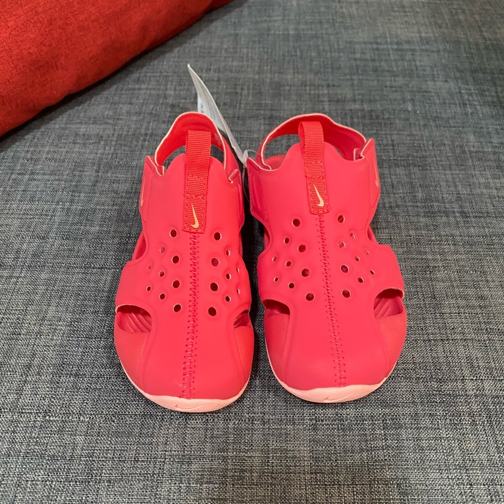 Toddler Nike Sunray shoes 10c NWT